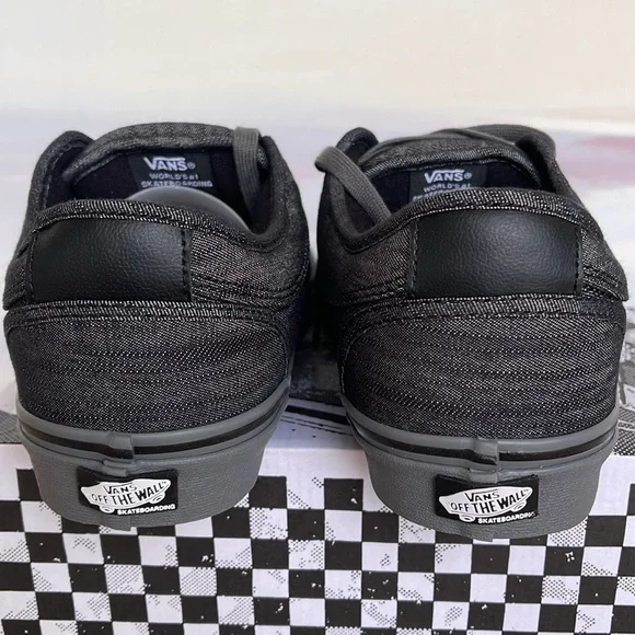 Vans Men’s Skate Chukka Low
Black/Grey/Denim
VN0A4BX45BR
Sneakers - Picture 14 of 16